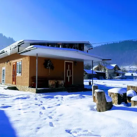 Затишний Будиночок Біля Річки Krivorovnya Exterior foto