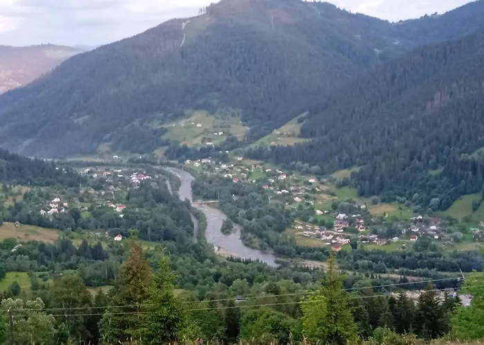 Затишний Будиночок Біля Річки